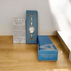 Avon Sparkling Crystal Bracelet Watch Womens Silver Tone Quartz Analog Untested